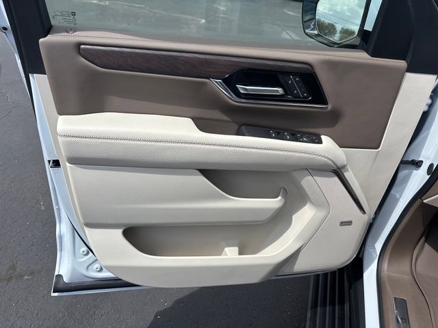 New 2026 GMC Yukon XL Denali w/ Sun & Power Step Package AWD/4WD image 11
