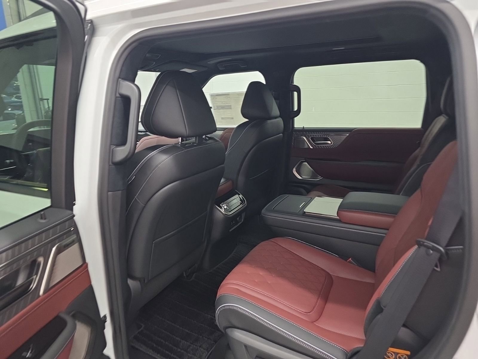 New 2026 INFINITI QX80 Autograph image 23