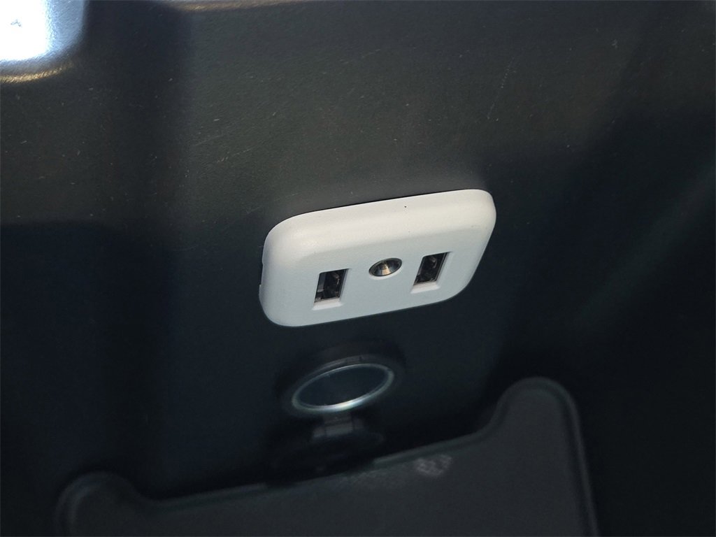 Used 2020 Buick Envision Essence image 22