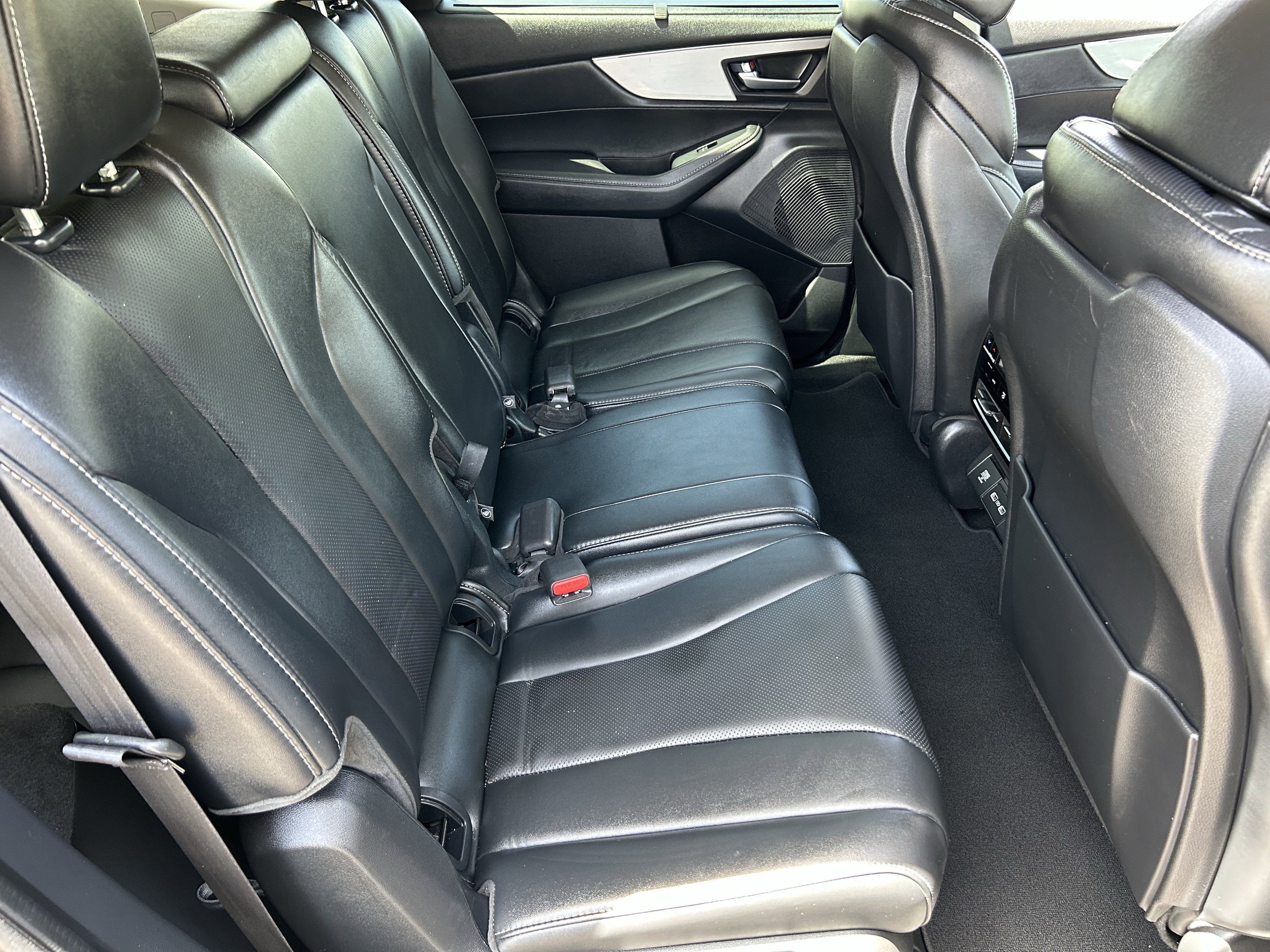 Used 2024 Acura MDX FWD w/ Technology Package image 11