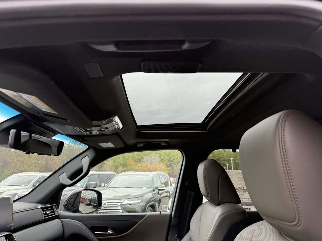 New 2025 Lexus LX 700h Overtrail image 16