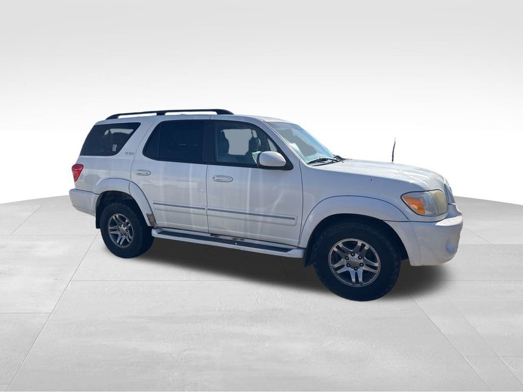 Used 2005 Toyota Sequoia SR5 image 4