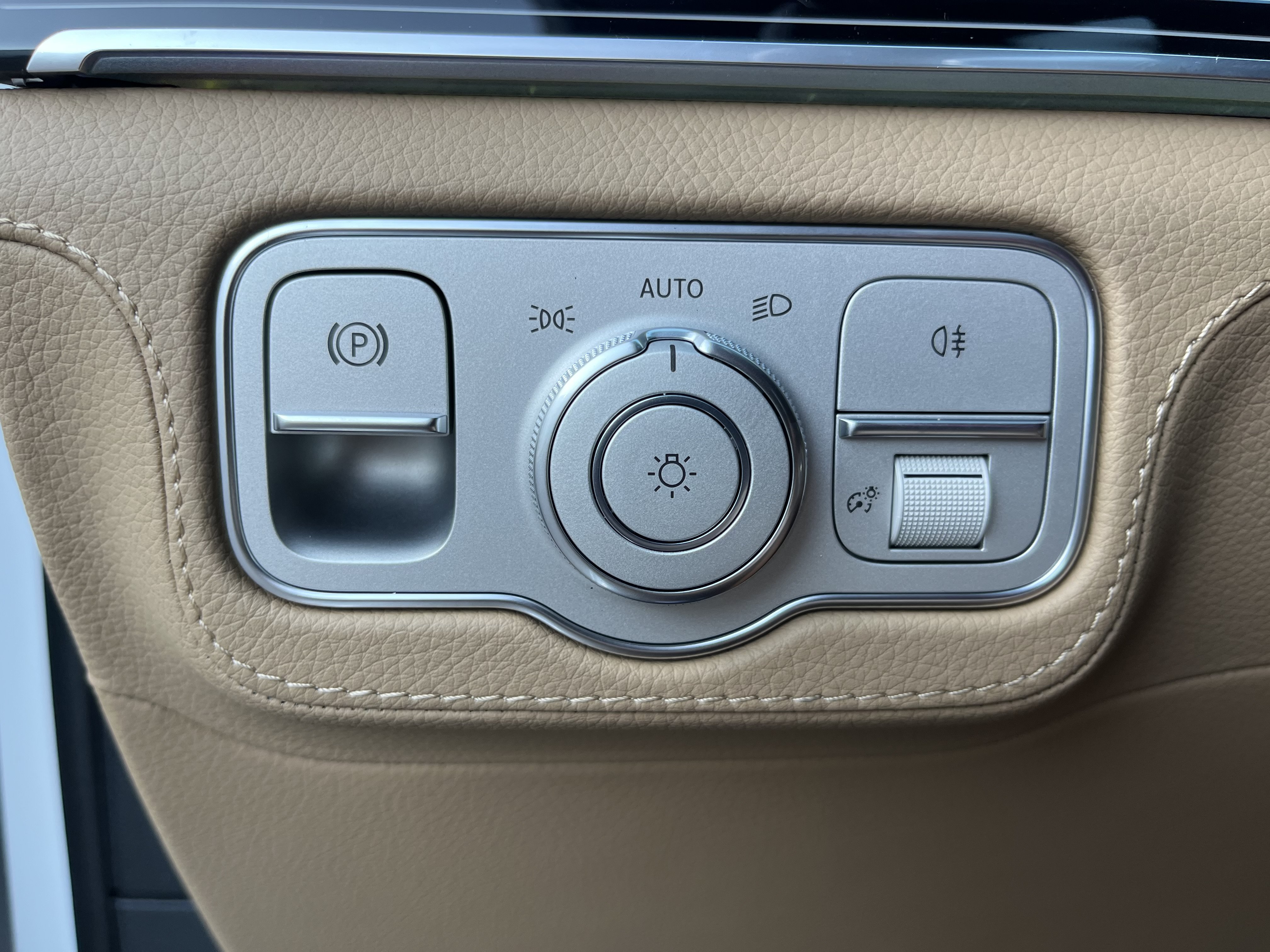 New 2026 Mercedes-Benz GLS 450 4MATIC image 24