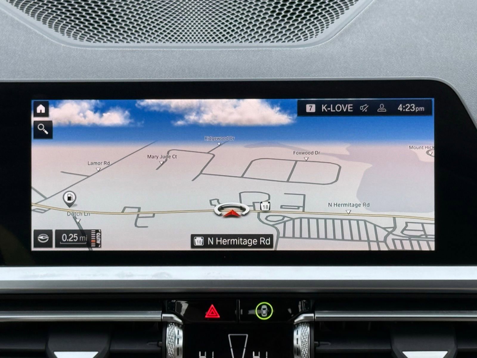 Used 2020 BMW 330i xDrive Sedan w/ Premium Package image 4