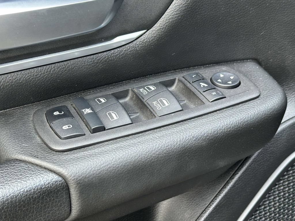 Used 2023 RAM 1500 Big Horn AWD/4WD image 16