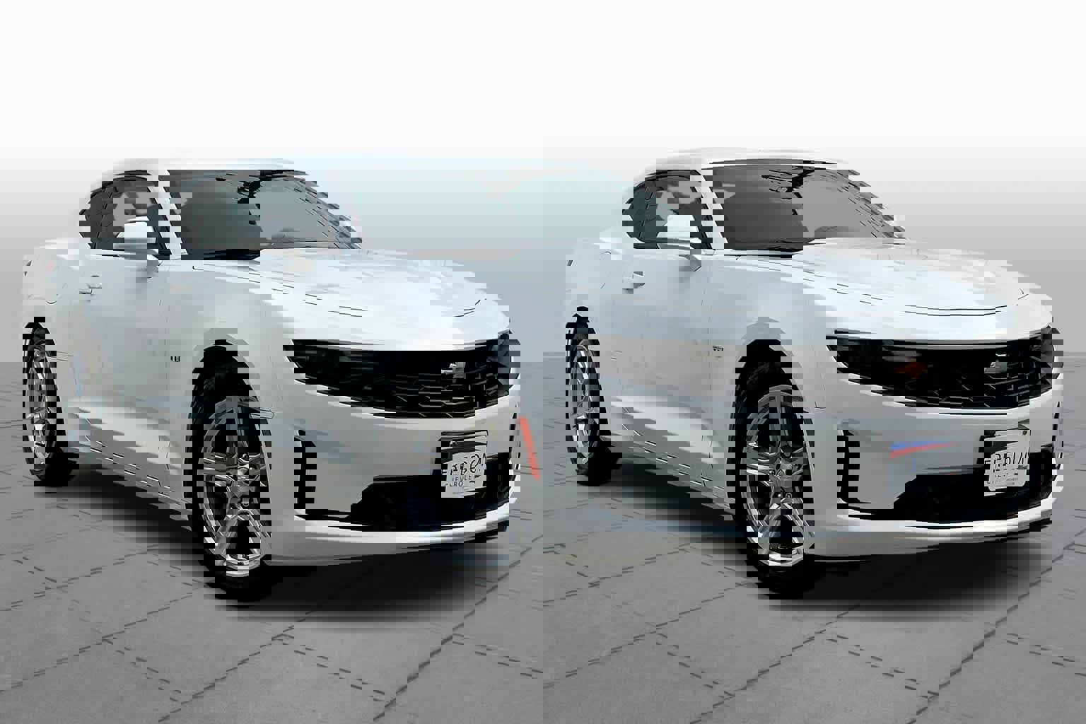 Used 2020 Chevrolet Camaro LT w/ Technology Package RWD image 3