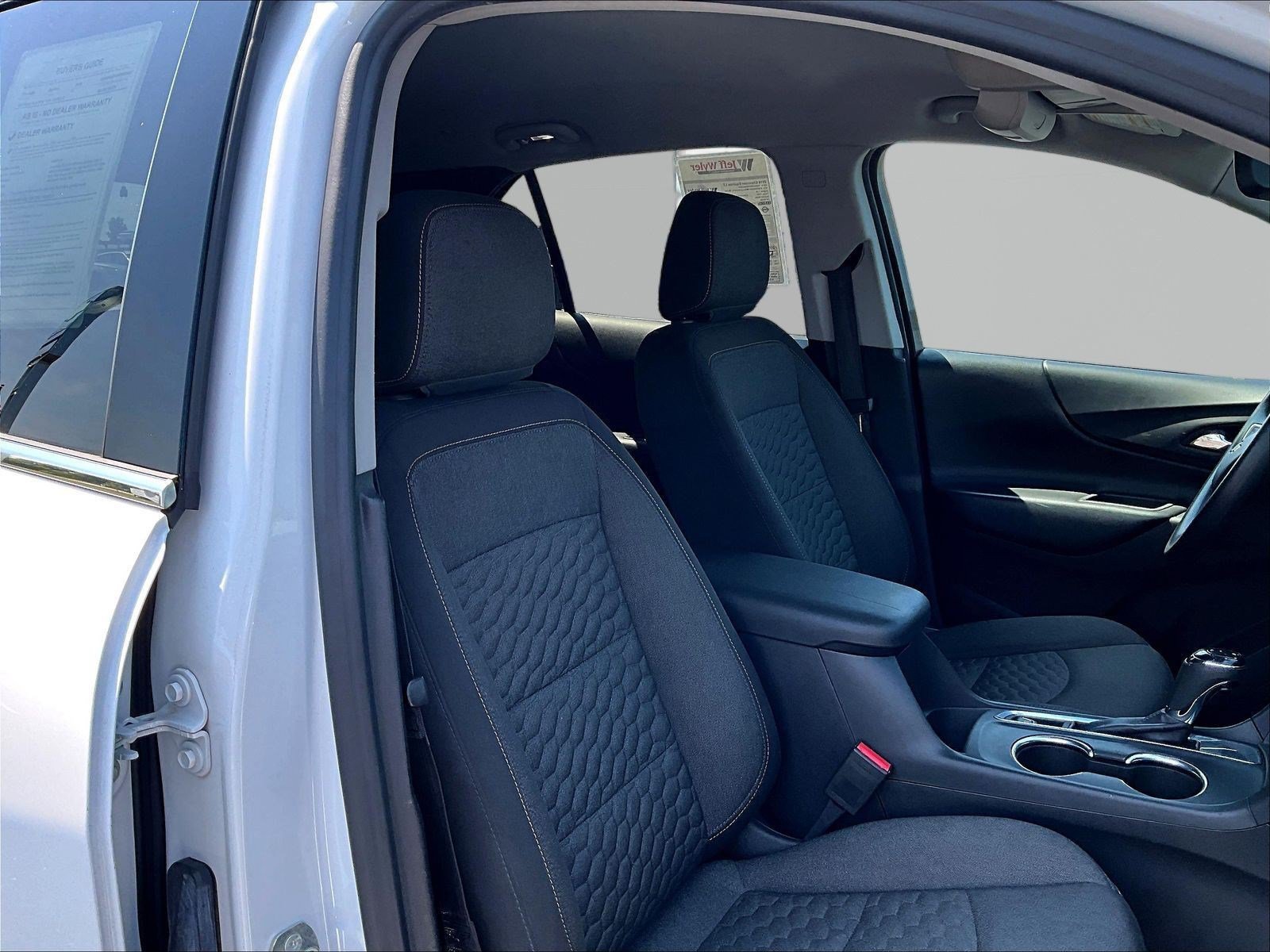 Used 2019 Chevrolet Equinox LT FWD image 29