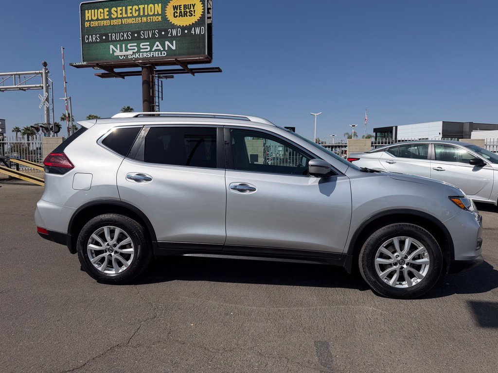 Used 2018 Nissan Rogue SV w/ Premium Package AWD/4WD image 7