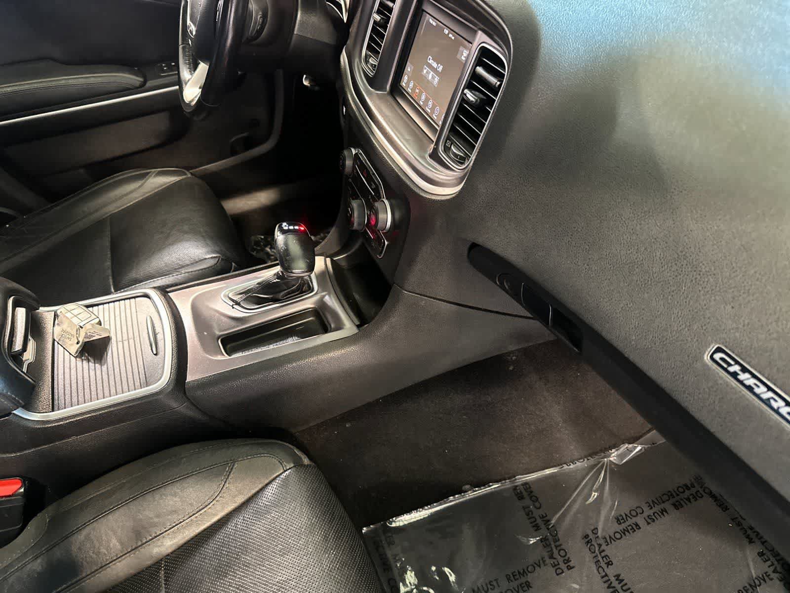 Used 2020 Dodge Charger SXT w/ Leather Interior Group RWD image 16