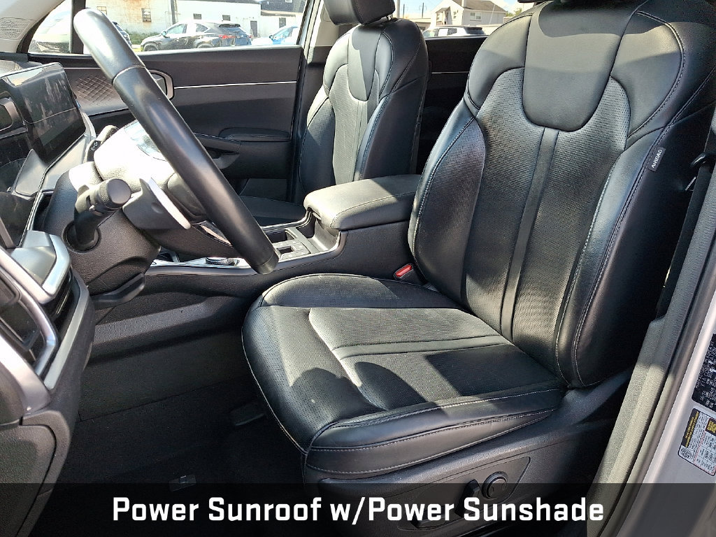 Used 2025 Kia Sorento EX w/ EX Panoramic Sunroof Package AWD/4WD image 17