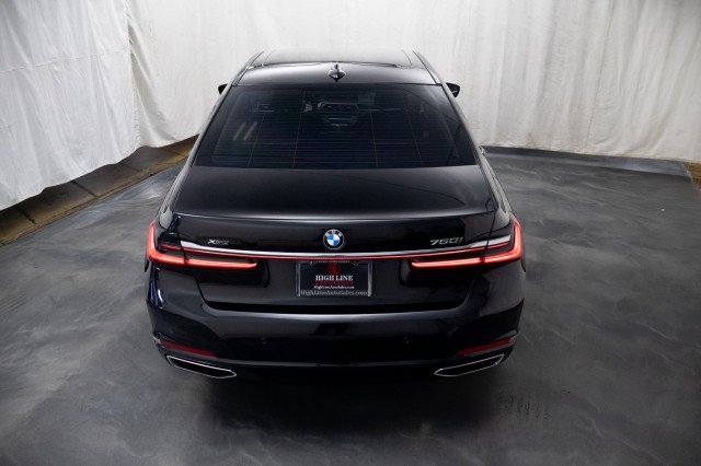 Used 2020 BMW 750i xDrive AWD/4WD image 10