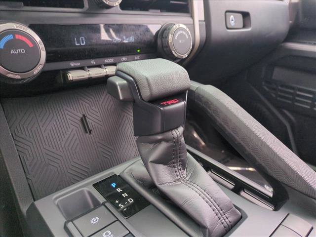 Used 2025 Toyota Tacoma TRD Off-Road AWD/4WD image 12