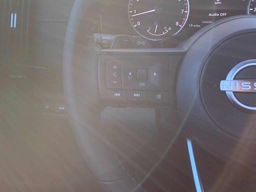 New 2025 Nissan Pathfinder SV image 12