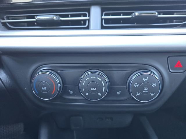 Used 2024 Chevrolet Trax RS w/ Driver Confidence Package image 23