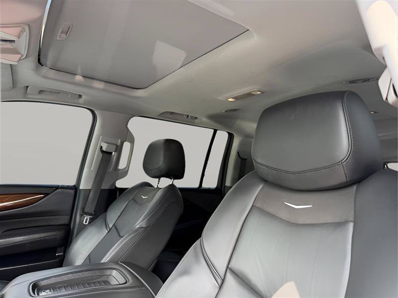 Used 2019 Cadillac Escalade ESV Luxury RWD image 26