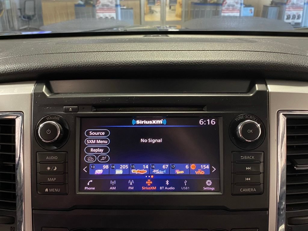 Used 2019 Nissan Titan SV w/ SV Convenience Package AWD/4WD image 23
