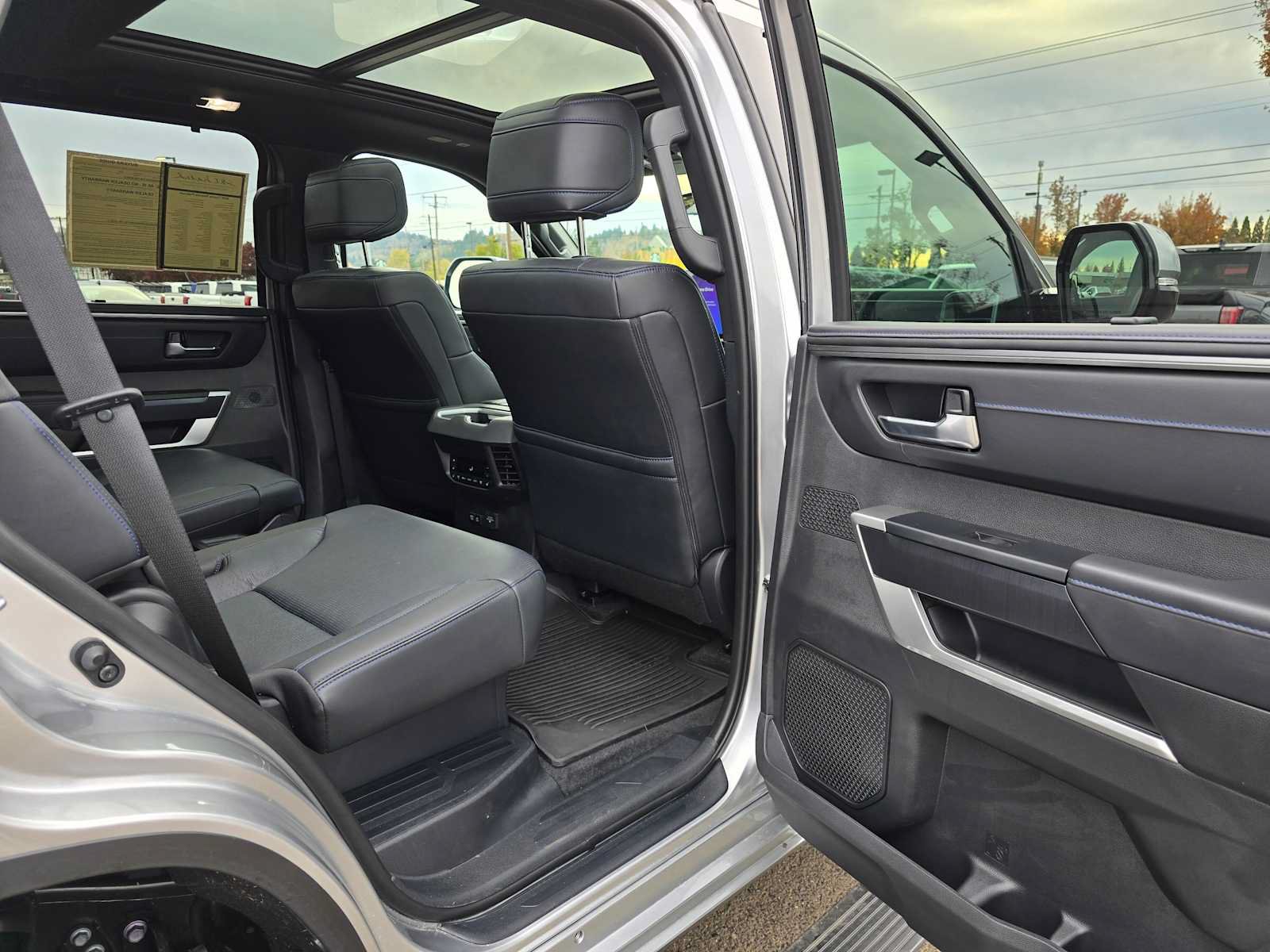 Used 2025 Toyota Sequoia Platinum AWD/4WD image 16
