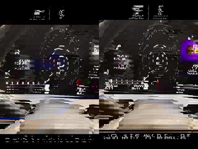 Used 2023 Cadillac Escalade Premium Luxury image 17