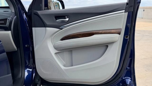 Used 2020 Acura MDX FWD w/ Technology Package image 17