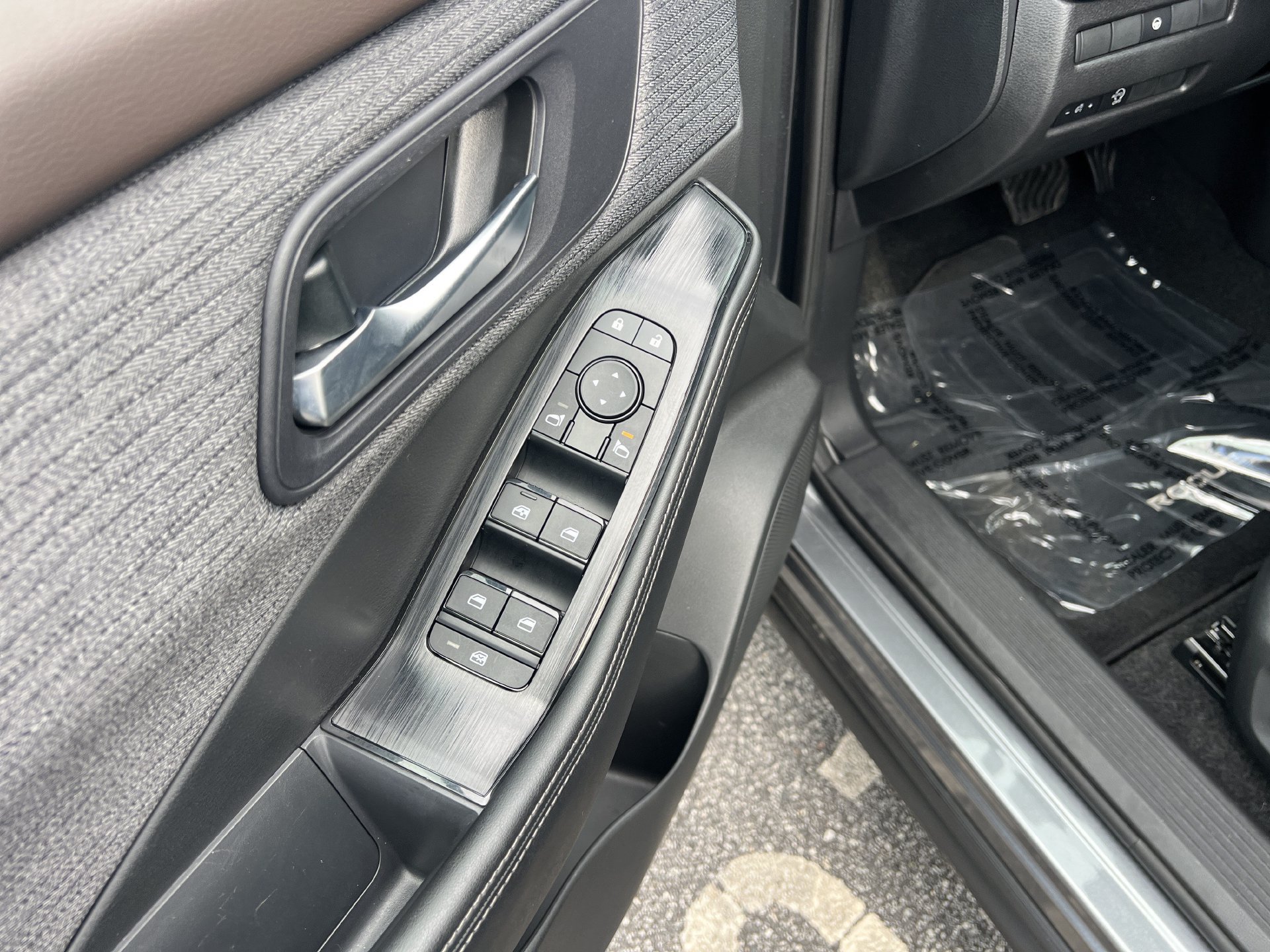Certified 2023 Nissan Rogue SV AWD/4WD image 15