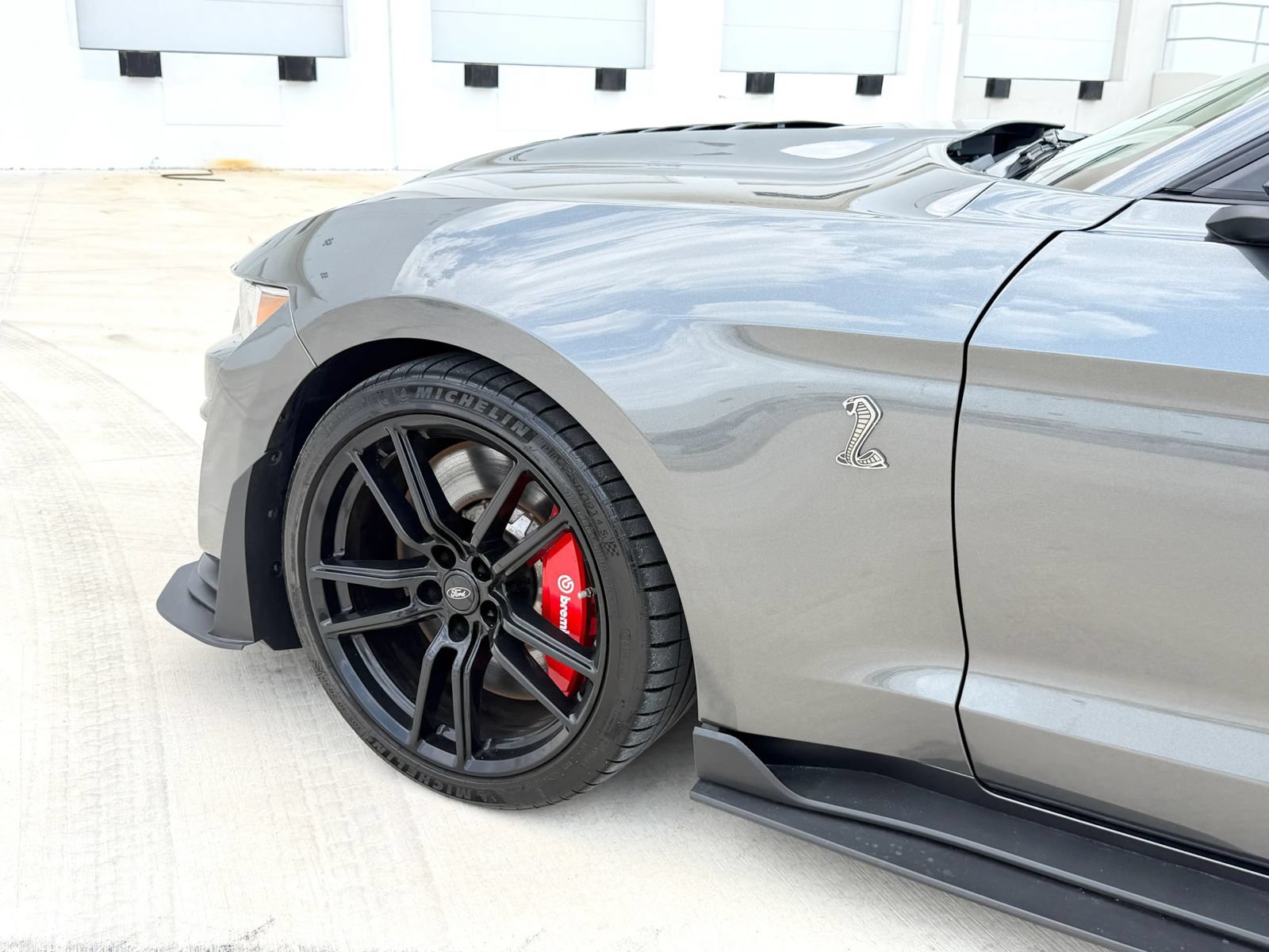 Used 2021 Ford Mustang Shelby GT500 w/ Carbon Fiber Track Pack RWD image 26