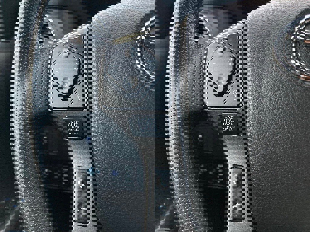 Used 2022 Toyota Tacoma TRD Sport w/ Technology Package image 13