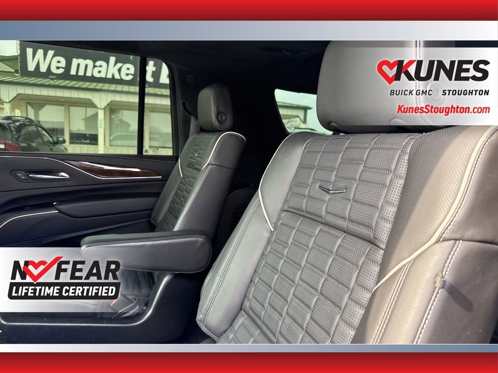 Used 2024 Cadillac Escalade ESV Sport Platinum w/ LPO, ONYX Package image 41