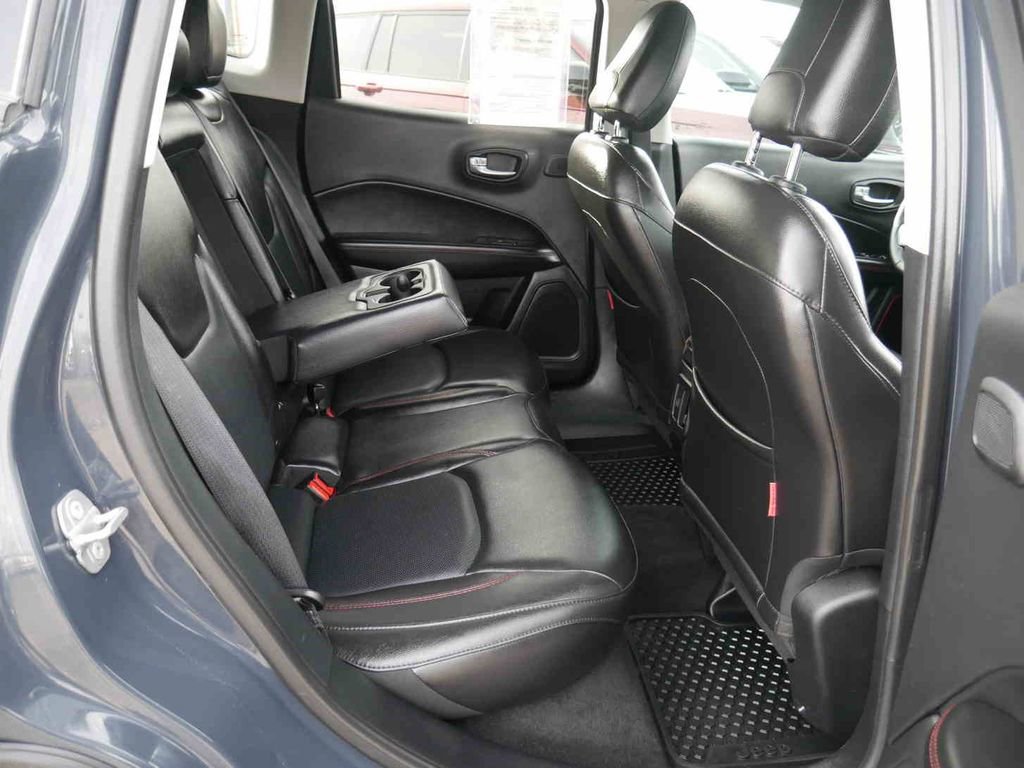 Used 2018 Jeep Compass Trailhawk w/ Leather Interior Group image 25