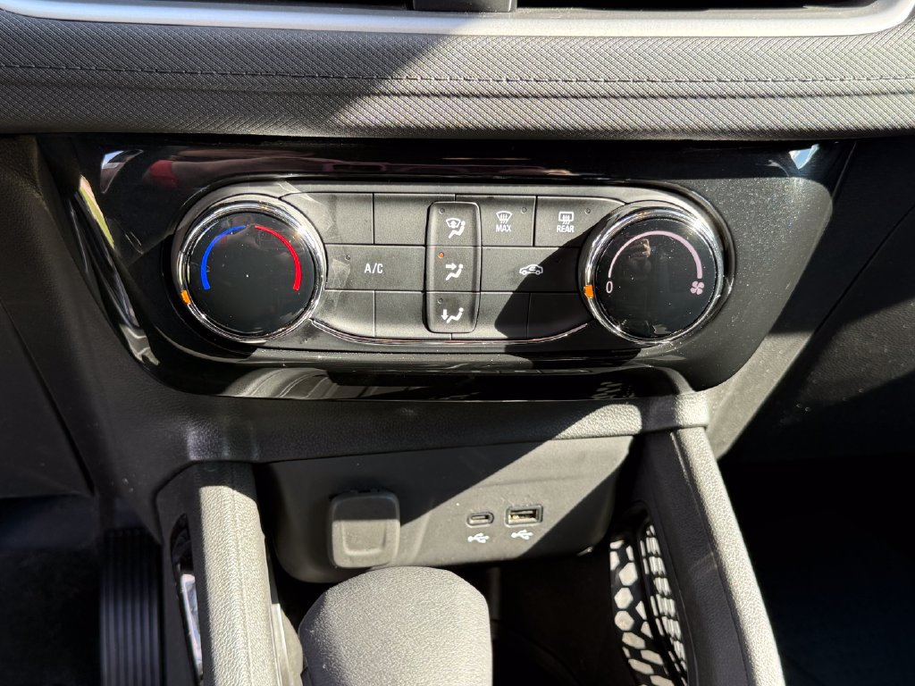 Certified 2024 Chevrolet TrailBlazer LT AWD/4WD image 21