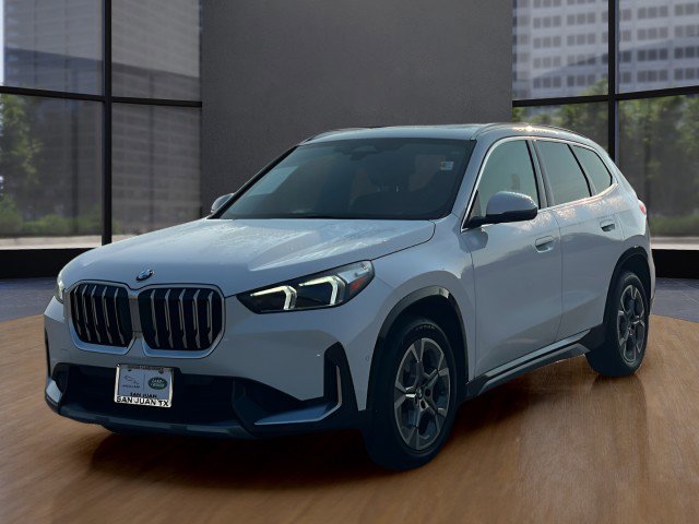 Used 2025 BMW X1 xDrive28i image 9