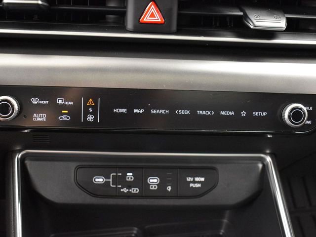 Certified 2025 Kia Carnival SX Prestige image 20