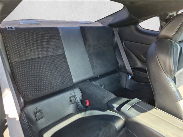 Used 2024 Toyota GR86 Premium RWD image 18
