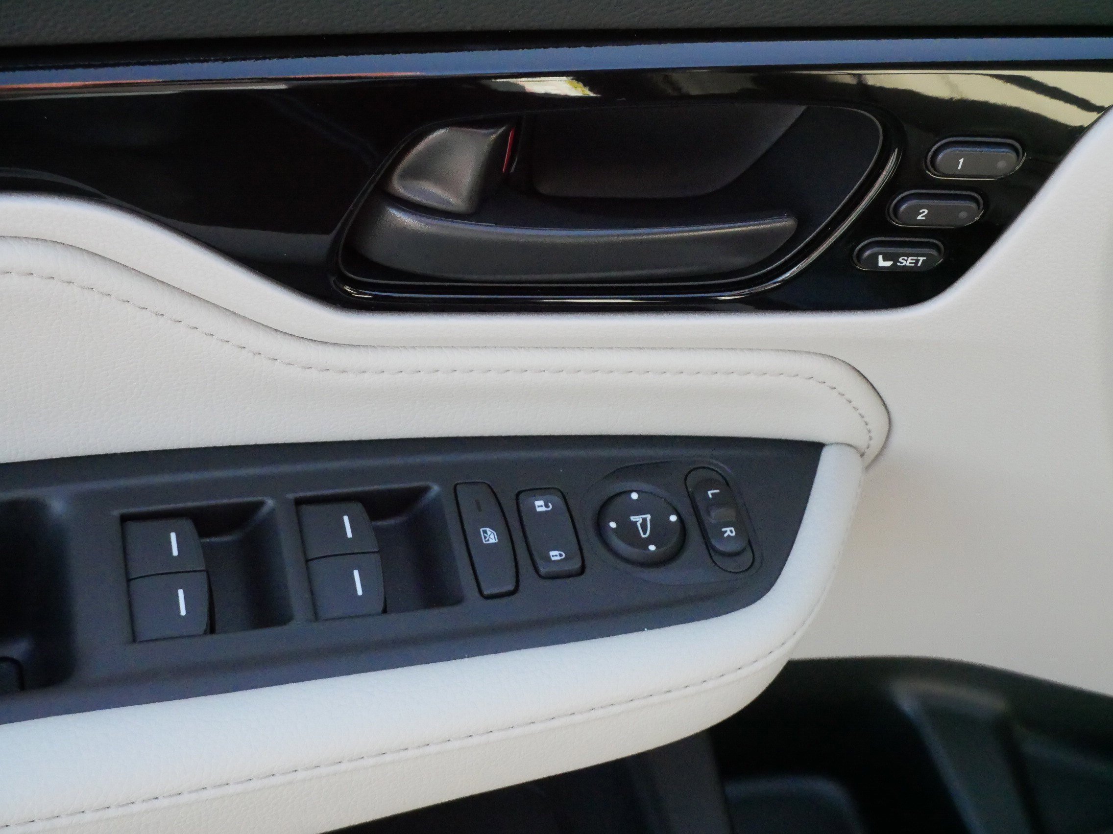 Certified 2026 Honda Odyssey Touring image 19