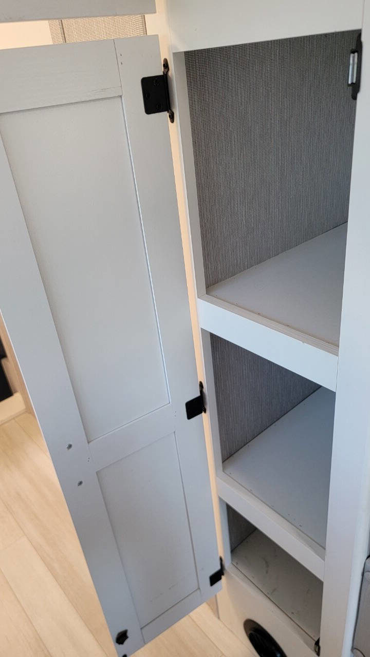 Used 2022 Ford Transit 350 350 HD AWD 2dr 156 in. WB DRW w/ Motorhome Prep Package image 40