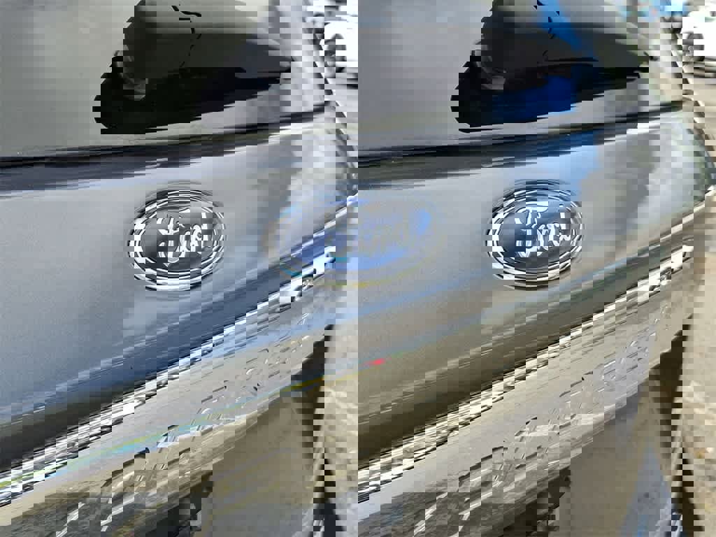 Used 2022 Ford Explorer XLT image 28