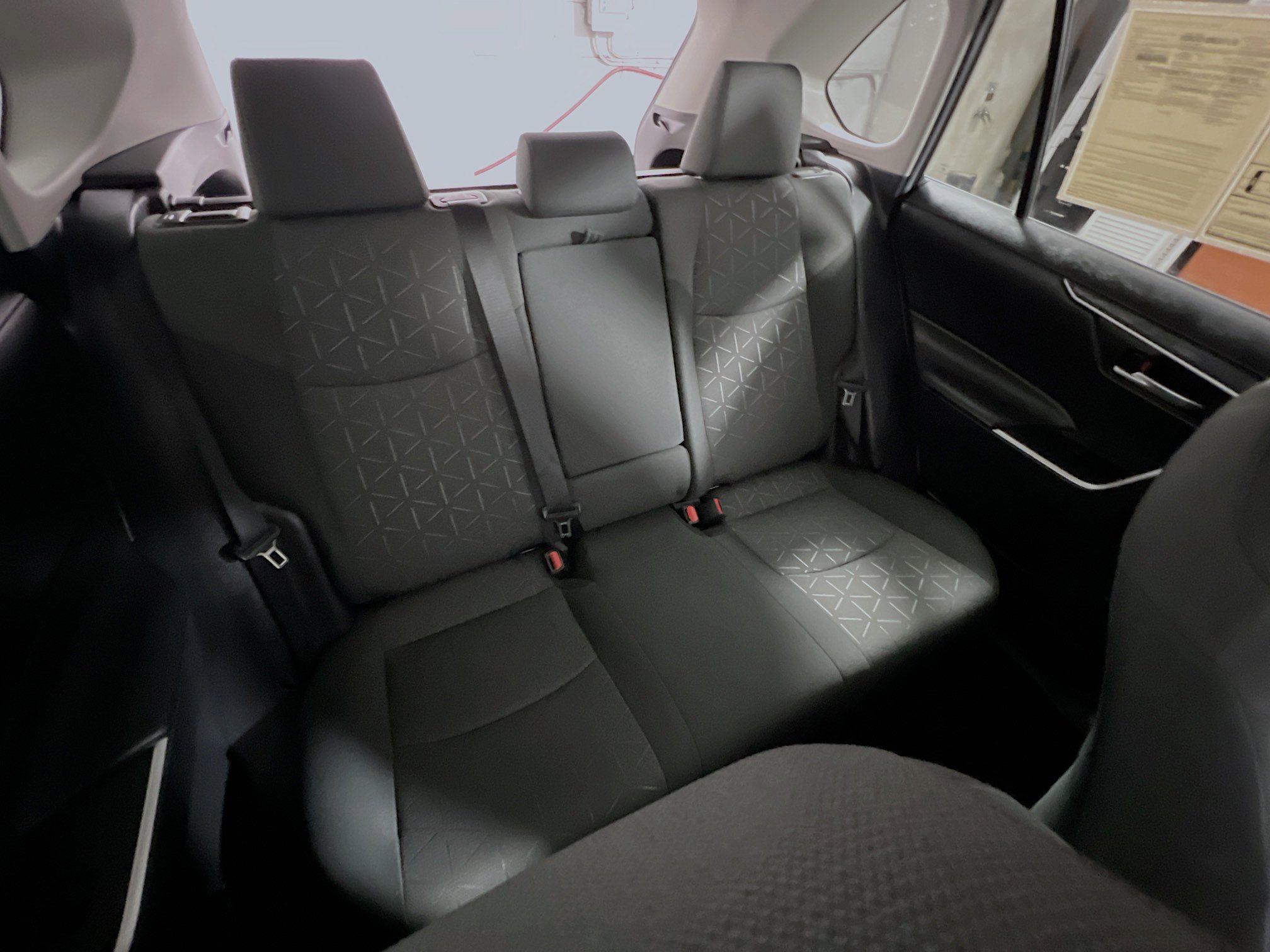 Used 2021 Toyota RAV4 XLE image 33