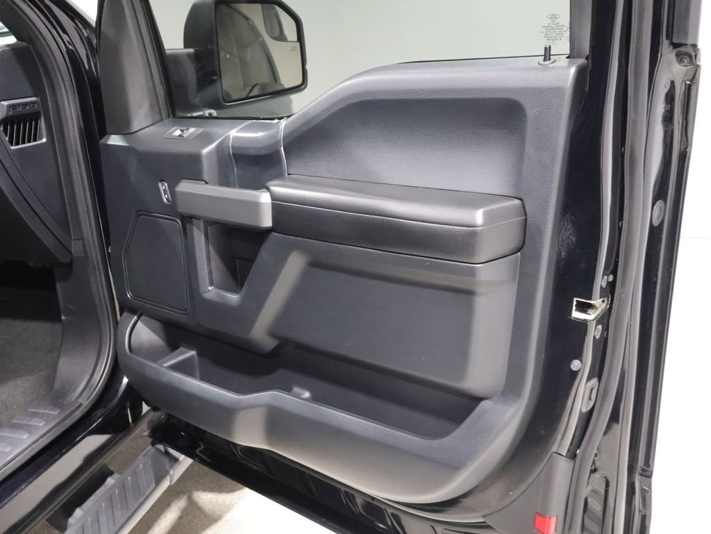 Used 2018 Ford F150 XLT w/ Equipment Group 302A Luxury AWD/4WD image 23