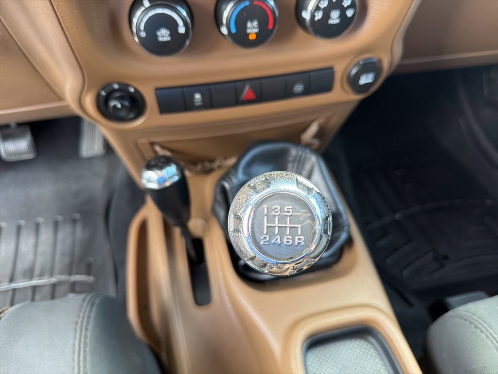 Used 2012 Jeep Wrangler Sahara w/ Connectivity Group image 34