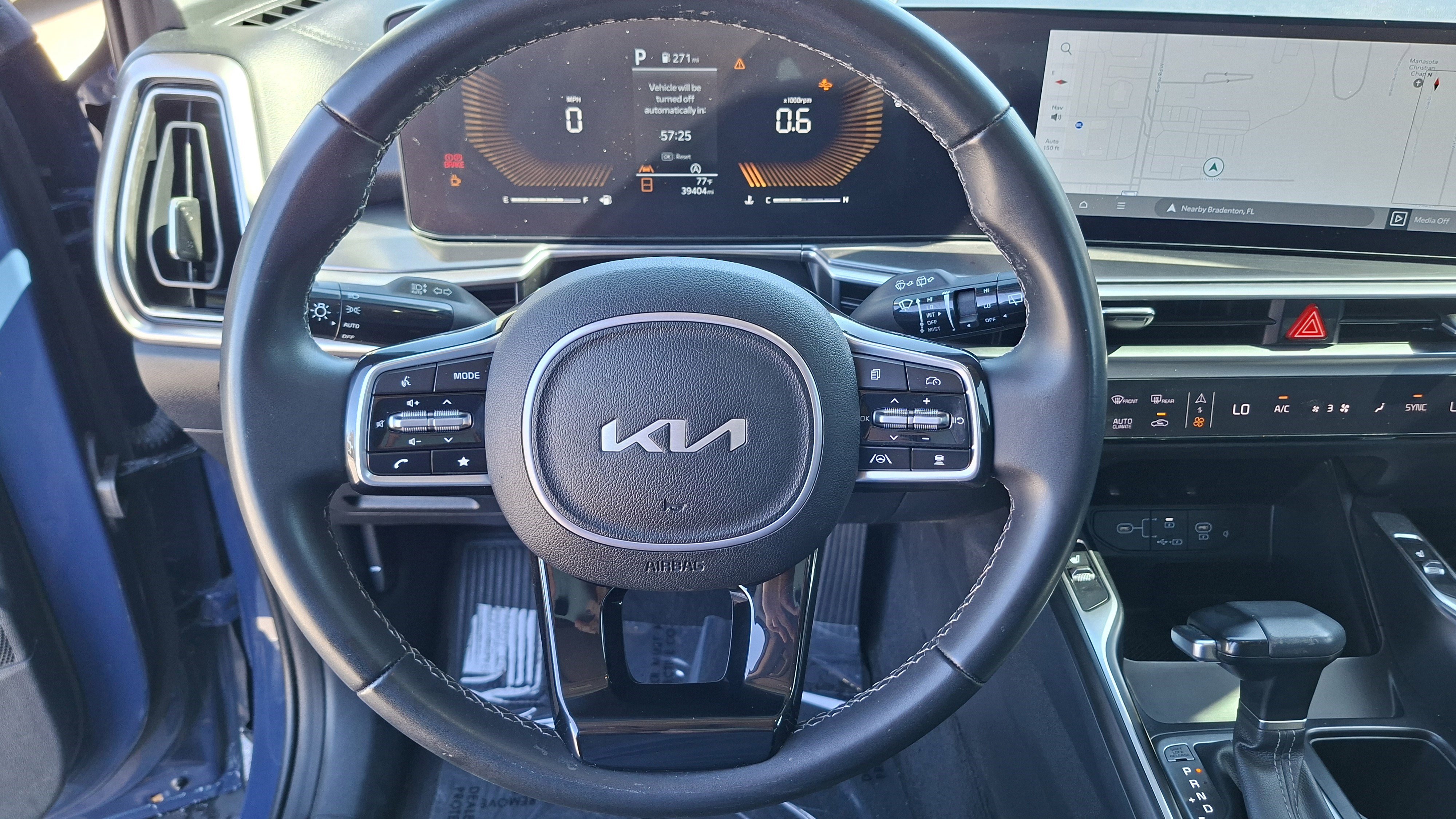 Used 2024 Kia Sorento S w/ Panoramic Sunroof Package image 11