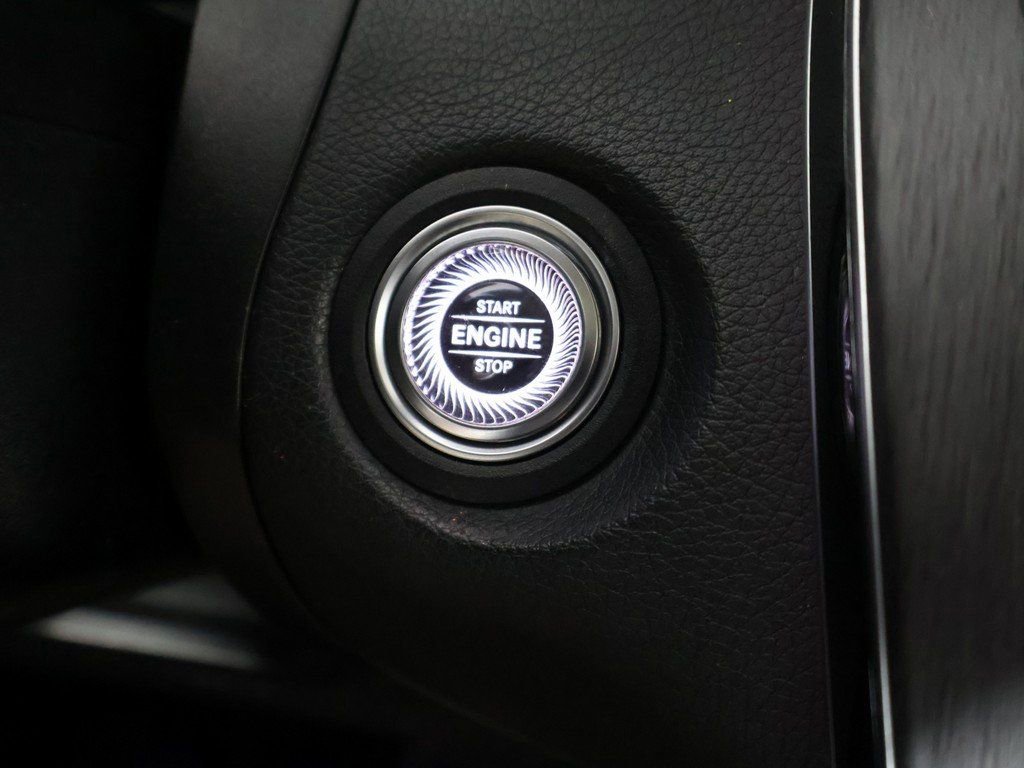 Used 2021 Mercedes-Benz GLC 300 4MATIC w/ Multimedia Package image 41