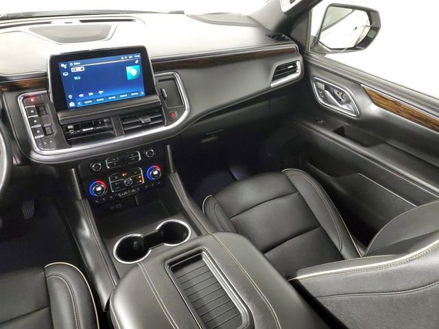 Used 2023 Chevrolet Suburban Premier image 18