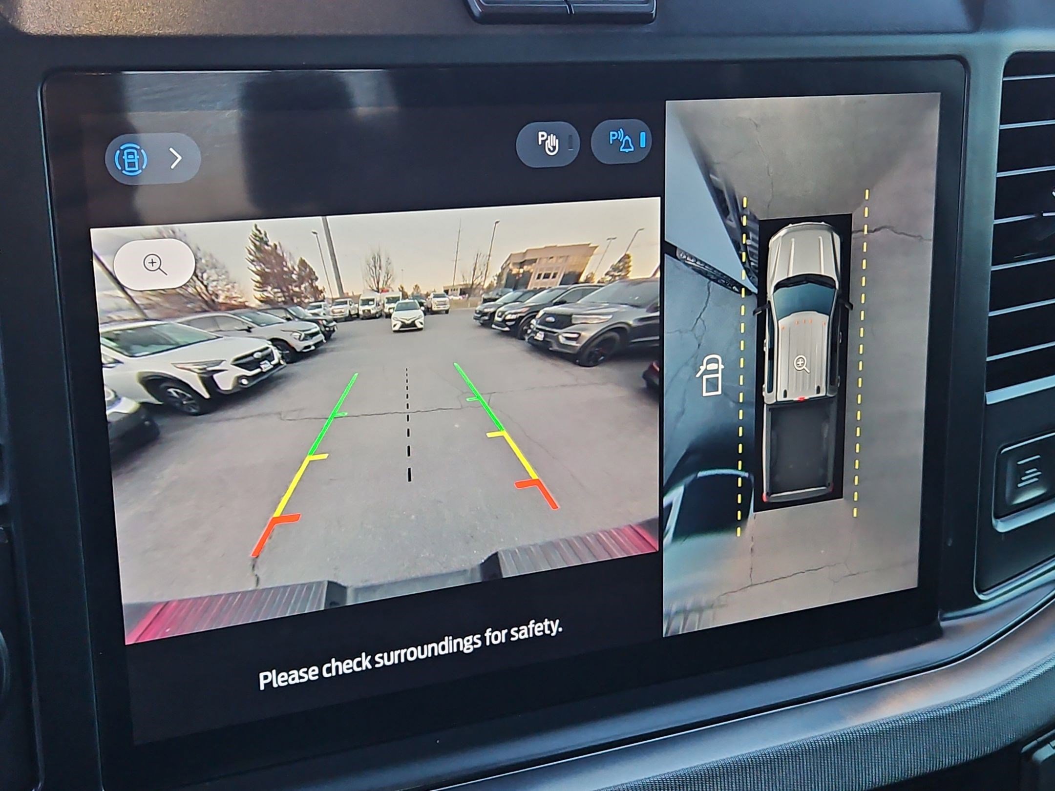 Used 2025 Ford F350 Platinum image 26