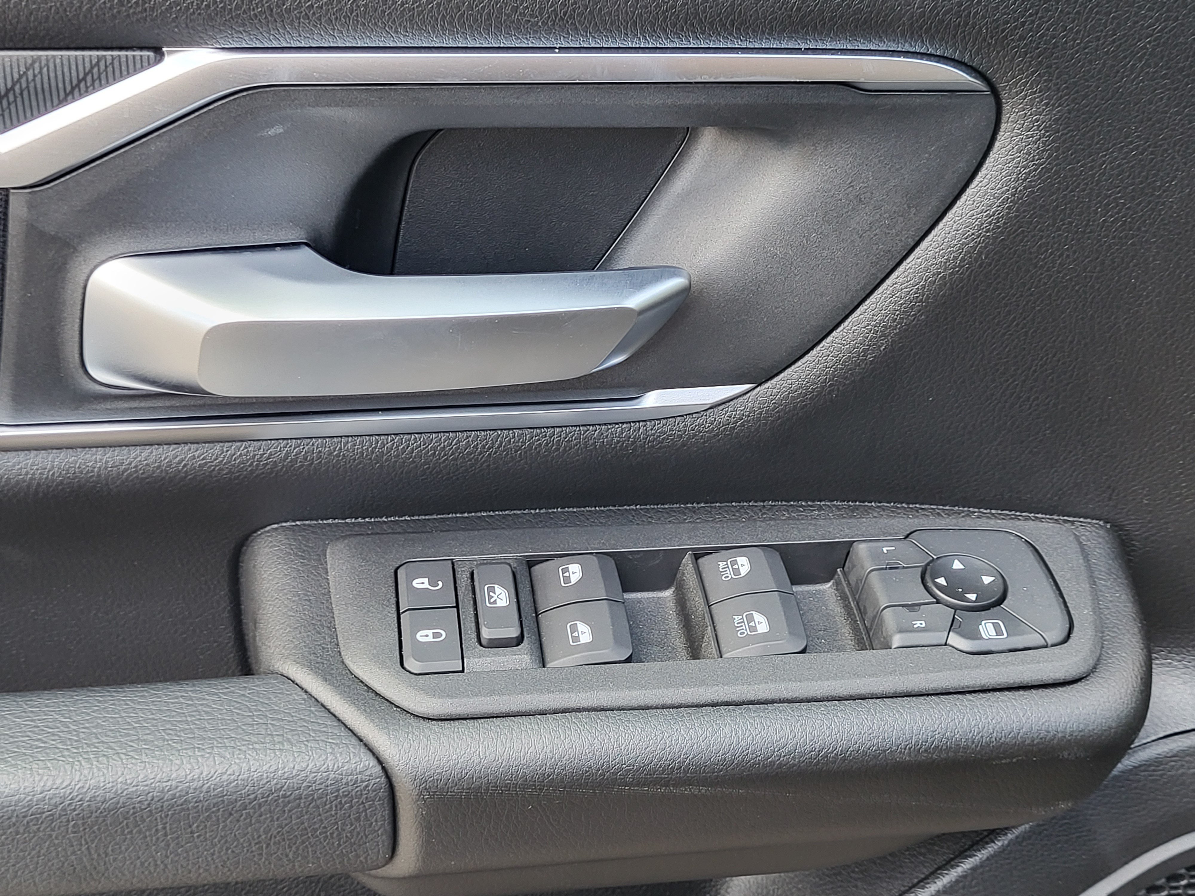 New 2026 RAM 1500 Big Horn AWD/4WD image 8