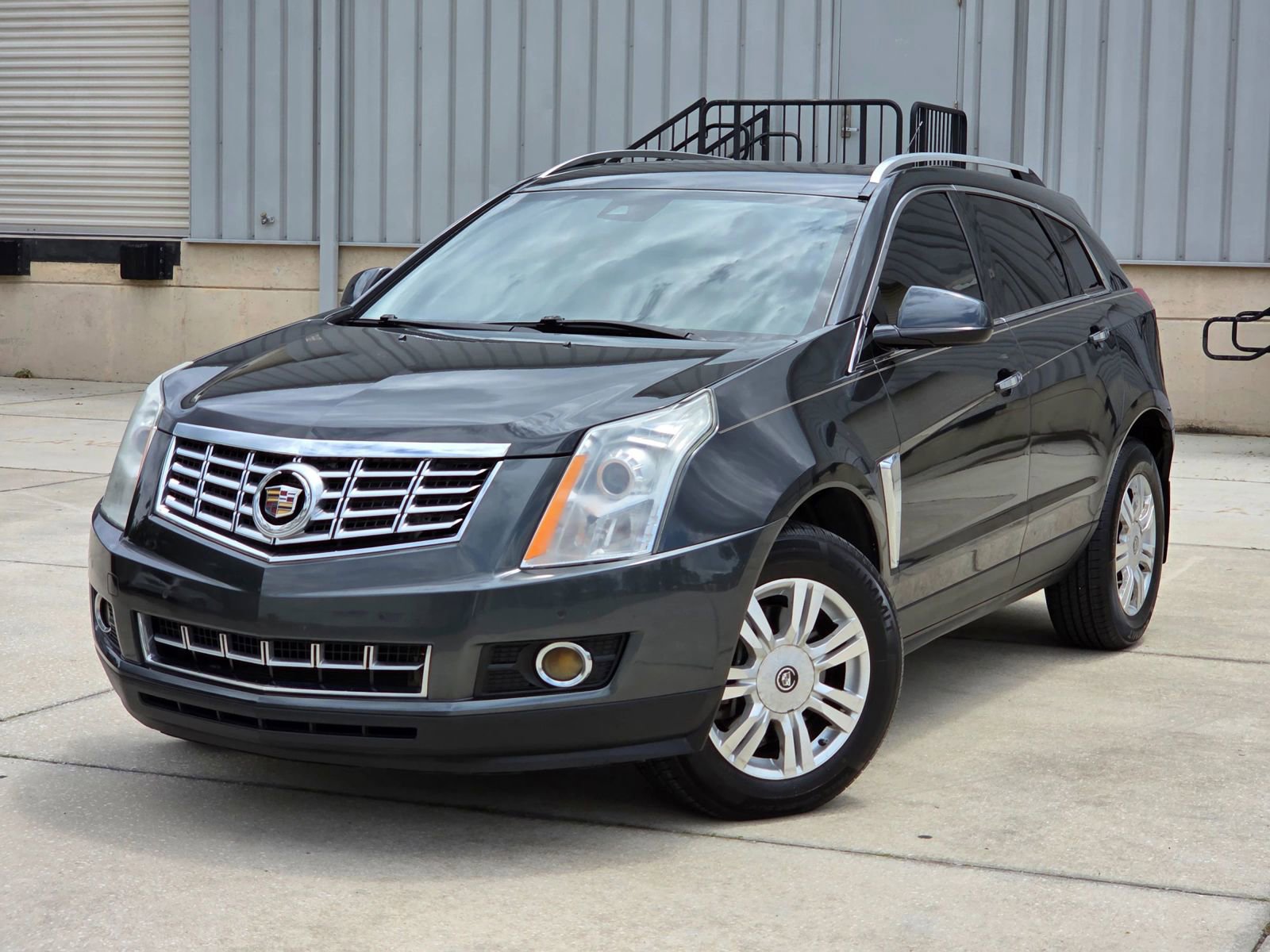 Used 2016 Cadillac SRX Luxury w/ Driver Awareness Package FWD image 1