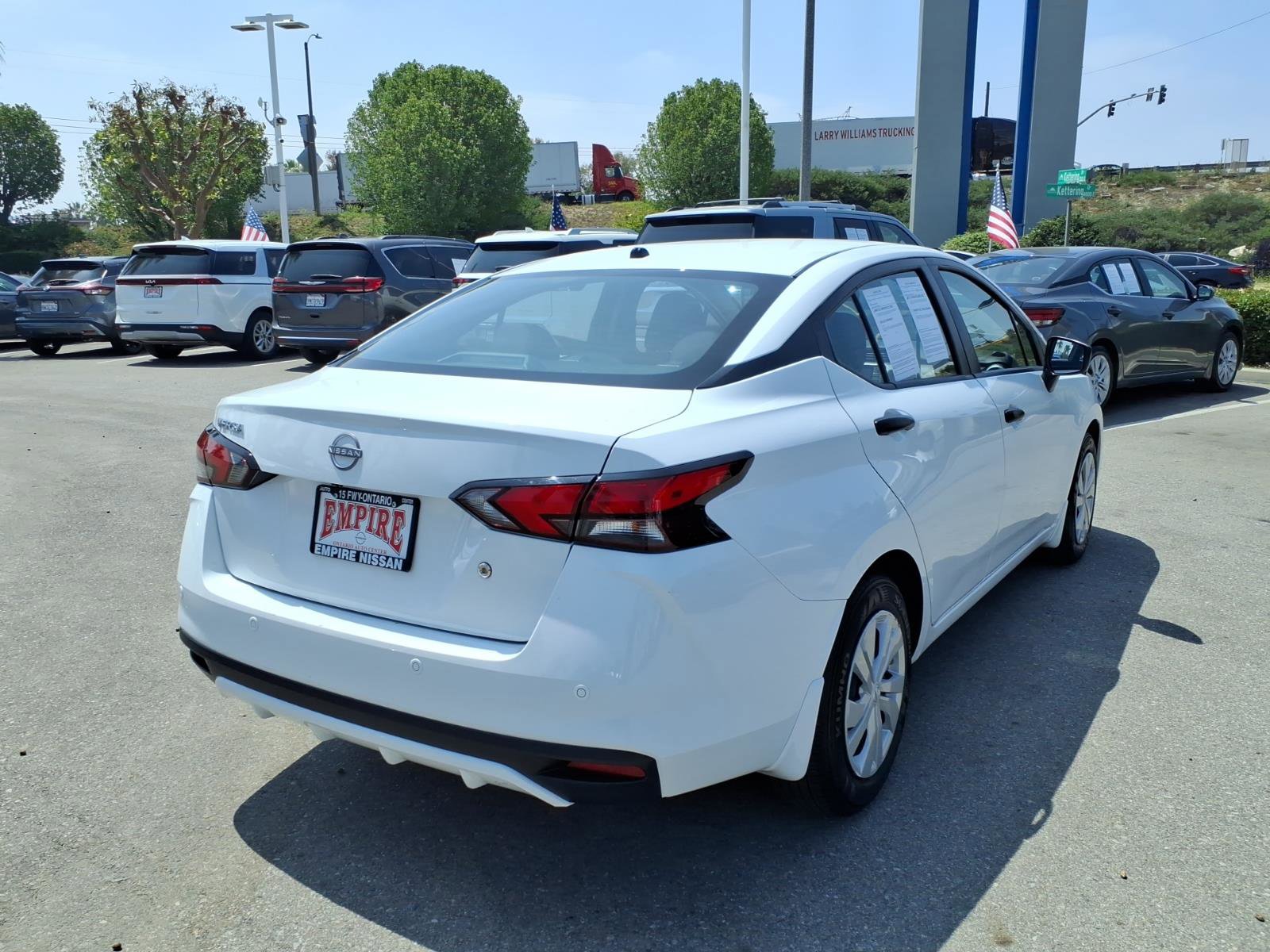 Certified 2025 Nissan Versa S w/ Trunk Package FWD image 6