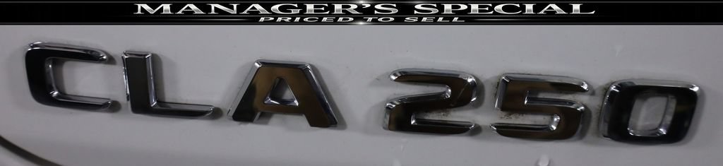 Used 2022 Mercedes-Benz CLA 250 4MATIC image 55