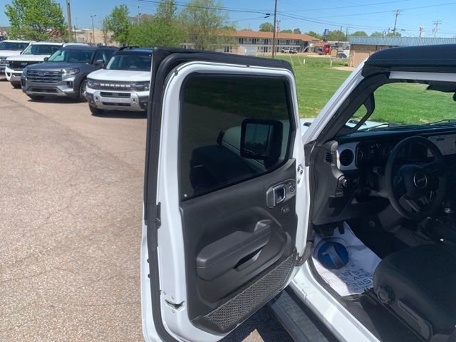 Used 2024 Jeep Wrangler Sport S image 10
