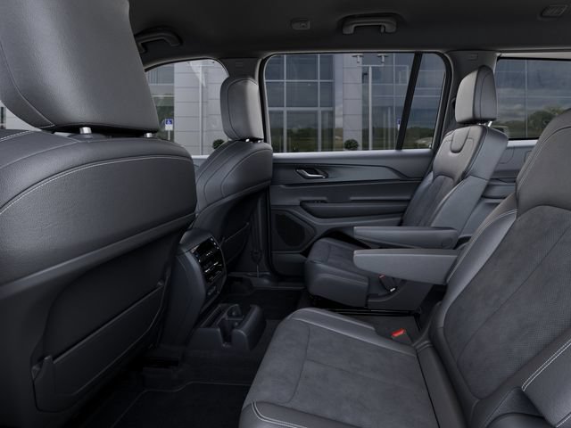 New 2025 Jeep Grand Cherokee L Laredo AWD/4WD image 23