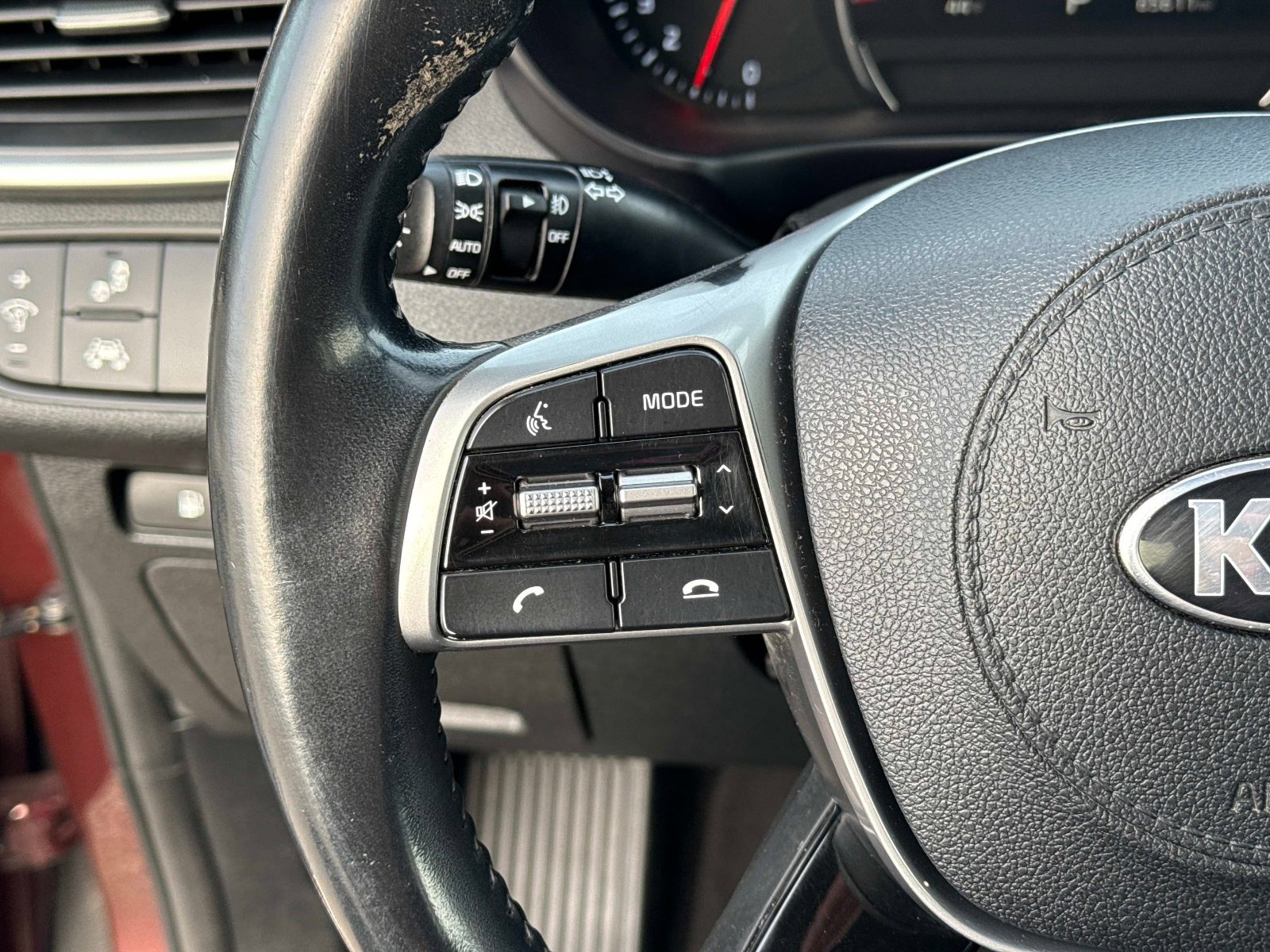 Used 2019 Kia Sorento EX image 32