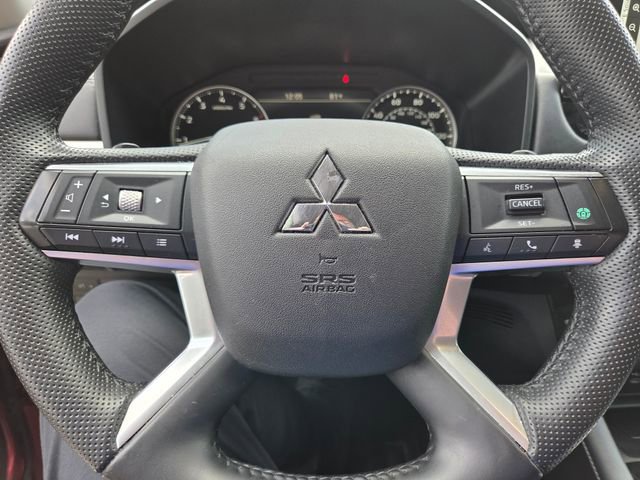 Used 2025 Mitsubishi Outlander SE AWD/4WD image 19